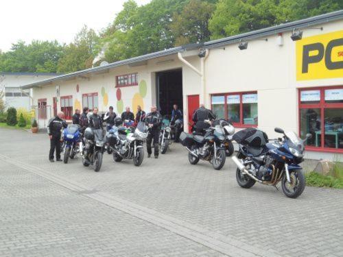 Econo Motel Goelzer Büchenbeuren Zewnętrze zdjęcie