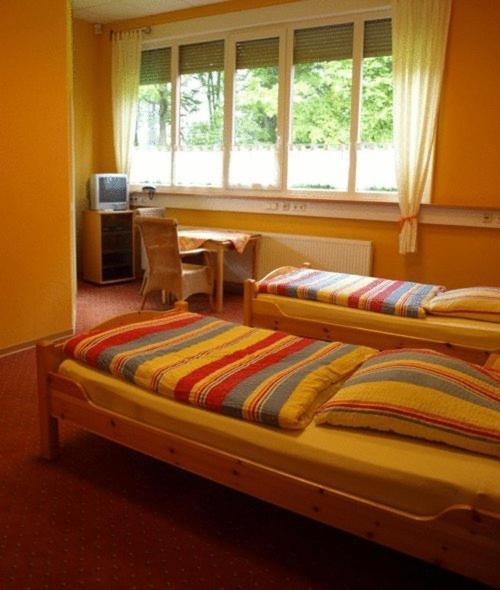 Econo Motel Goelzer Büchenbeuren Zewnętrze zdjęcie