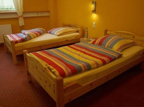 Econo Motel Goelzer Büchenbeuren Zewnętrze zdjęcie
